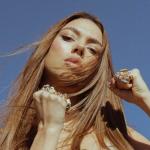 artist image Elvana Gjata feat. Bruno Love Me Love Me (feat. Bruno) - Single