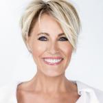 artist image Dana Winner One Moment In Time (2016) live Puur (Deluxe)