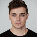 artist image Martin Garrix, David Guetta feat. Jamie Scott, Romy Dya So Far Away So Far Away (feat. Jamie Scott & Romy Dya) [Remixes, Vol. 1] - EP