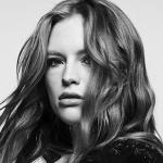 artist image Freya Ridings Castles Castles (Acoustic) - Single