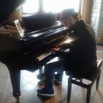 artist image Dimash A mi manera Meglio solo che accompagnato male